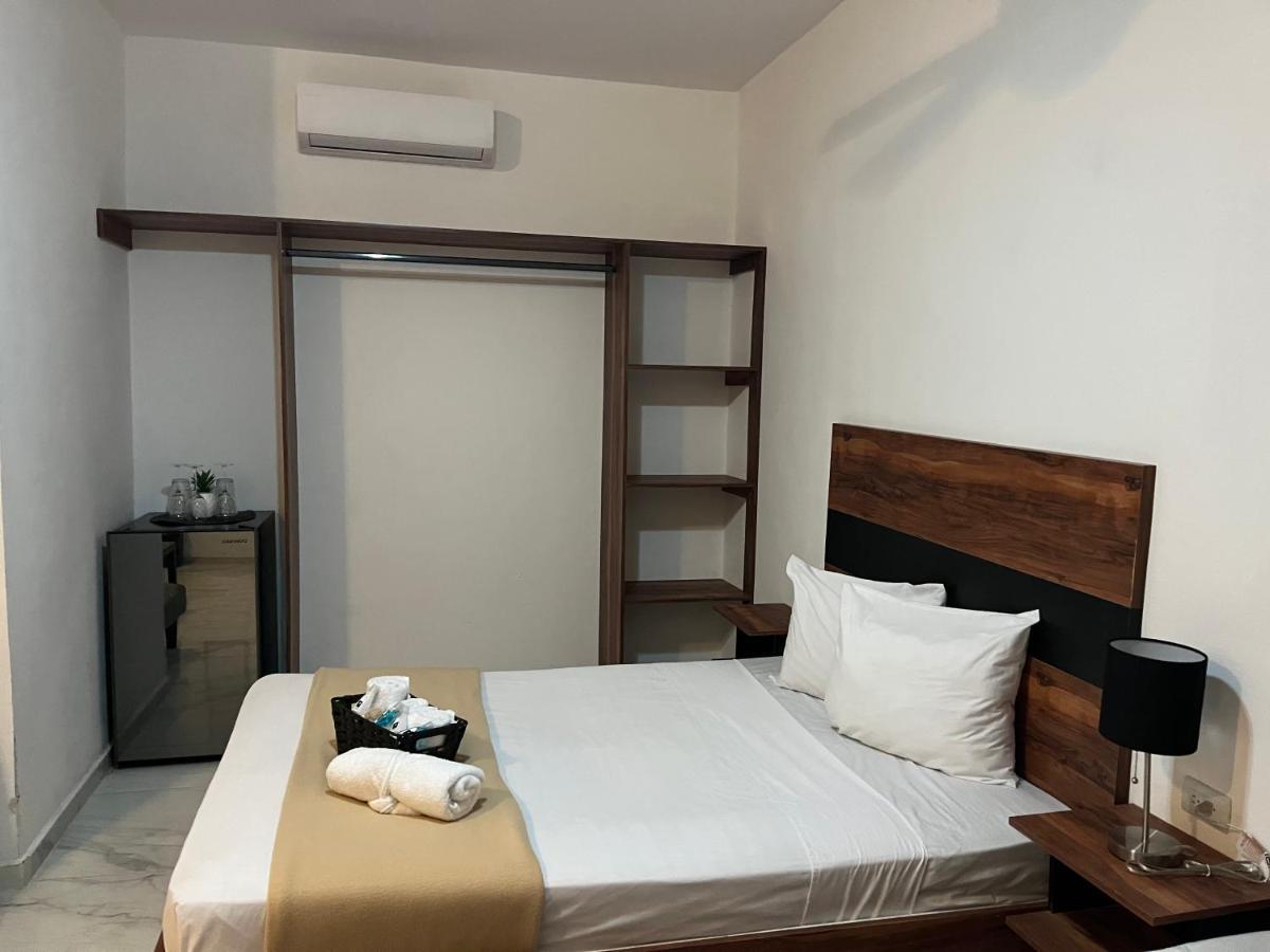 Balam Playa - 15Th Ave Hotel Playa del Carmen Exterior photo A room at the hotel
